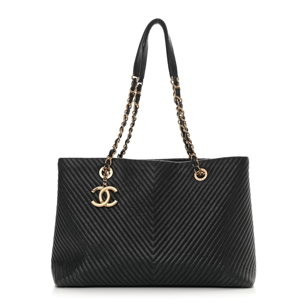 SOLD! CHANEL Wrinkled Lambskin Chevron Quilted Large  Tote Black Gold Hardware - Picture 3 of 16